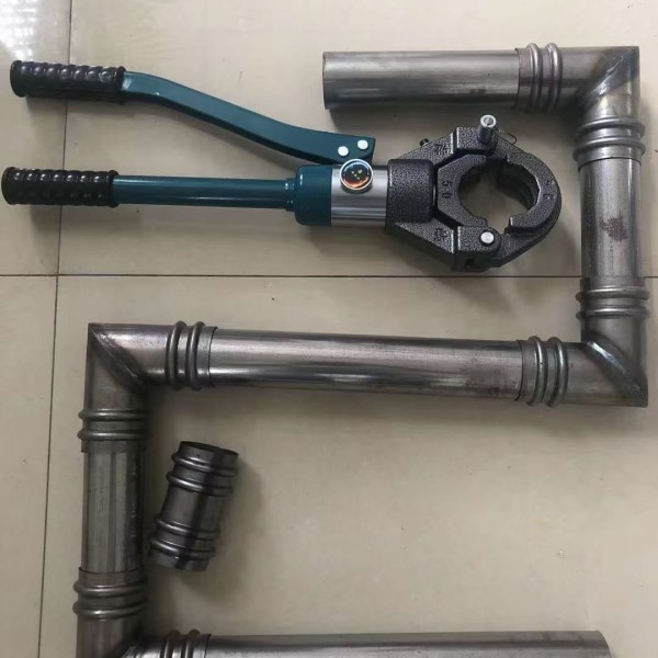 新城鑫亿呈冷却管